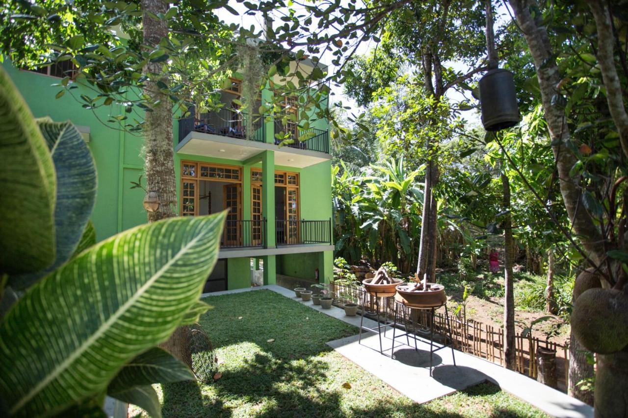 Barefoot Bungalow Hikka Hikkaduwa Exterior foto
